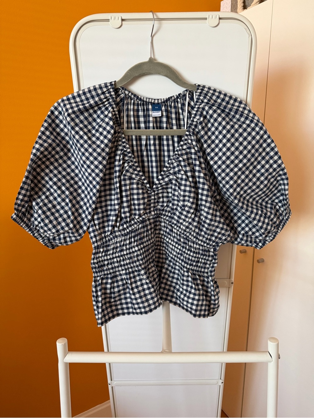 Old Navy blue plaid 100% cotton poplin top